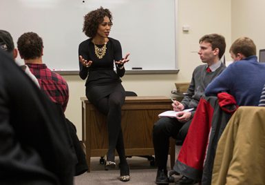 Sage Steele visited two classes Monday, including adjunct lecturer Terry Hutchens' sportswriting class. She also had breakfast and lunch with groups of students. (Chris Meyer | The Media School)