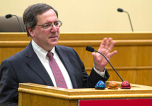 Author and New York Times correspondent David Sanger talked Thursday in the Moot Court Room at the IU law school about the Obama administration. His new book is "Confront and Conceal: Obama’s Secret Wars and Surprising Use of American Power." (Photo by Ben Wiggins)
