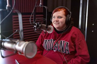 Senior journalism student Mariah Lee participates in “Stories From Home” as part of the Alternative Spring Break program through The Media School.